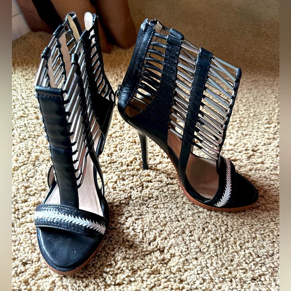 L.A.M.B. Shoes - LAMB Gorgeous Black Leather Fun Cutout Heeled back Zipper Ivory Black